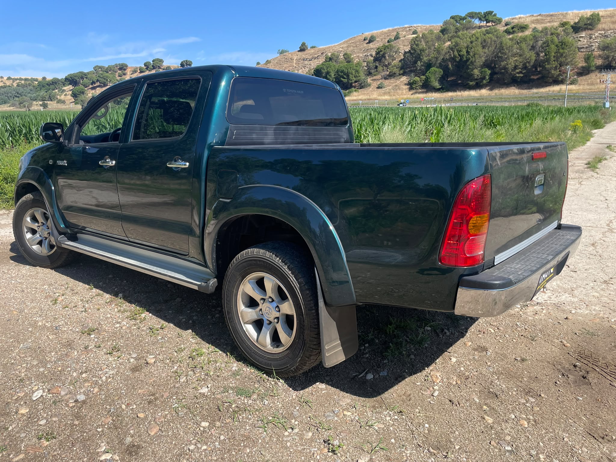 TOYOTA  HILUX 3.0